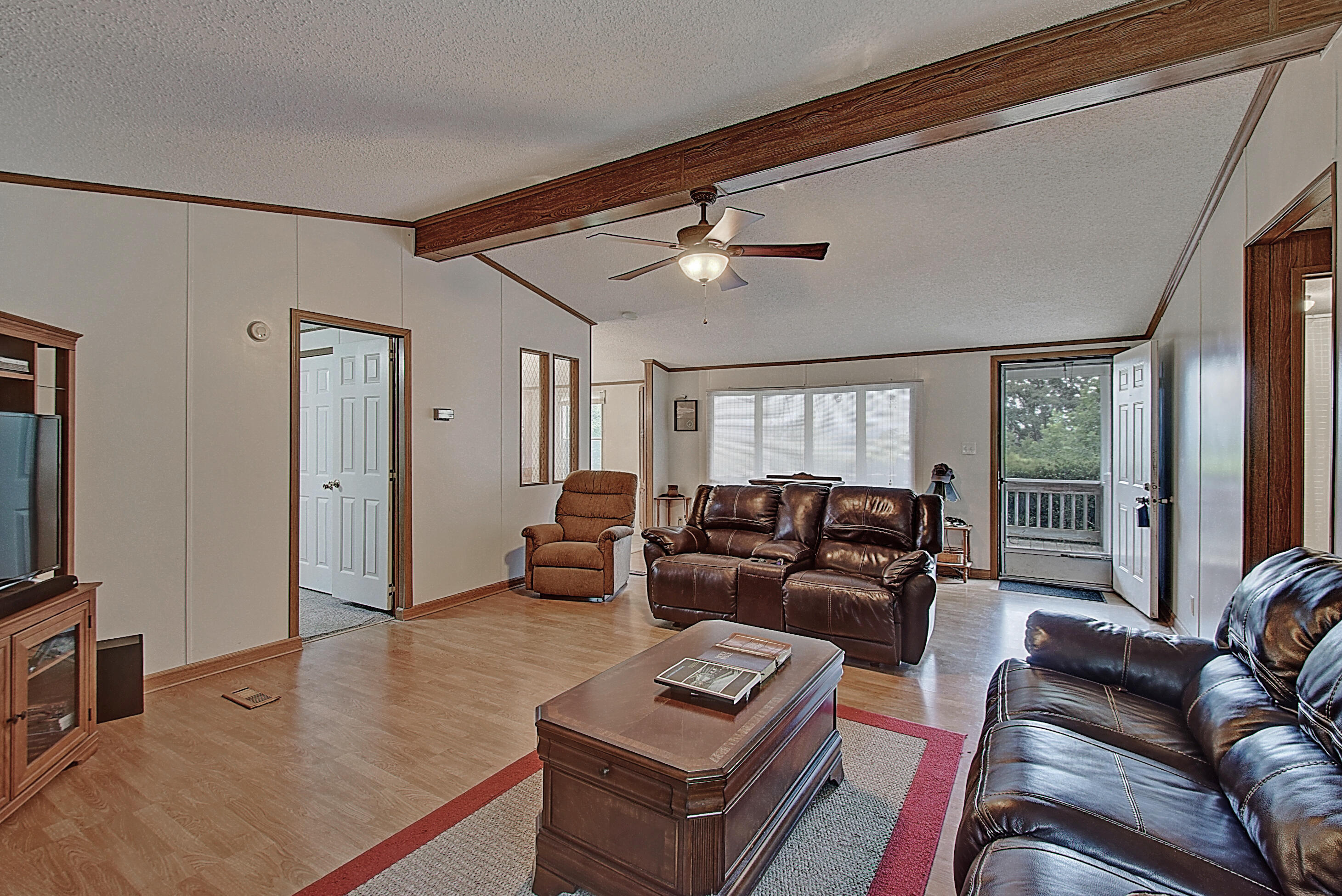418 Horace Dillow Road Limestone, TN 37681 - Photo 21 of 57 large living room