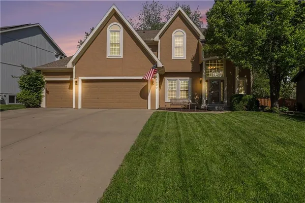 $549,900 | 1830 Parkside Drive, Liberty, MO 64068