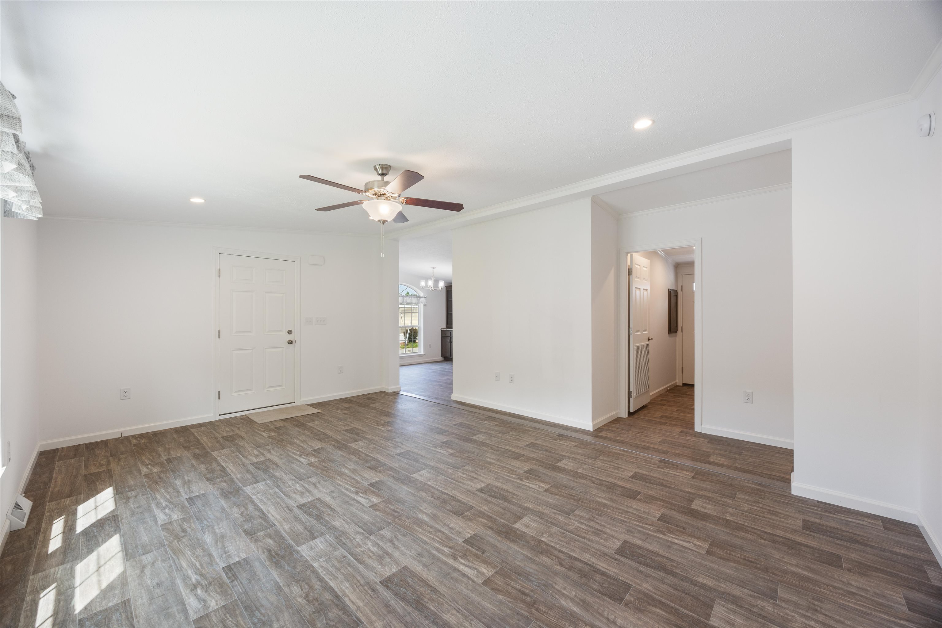 29 Lowell Road, Unit 43 Salem, NH 03079 - Photo 12 of 26
