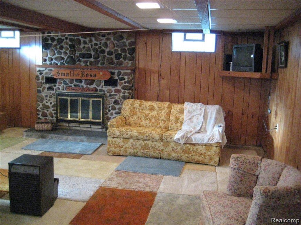 13550 Belle River Road Allenton, MI 48002 - Photo 13 of 19 13550BelleRiver 012.jpg