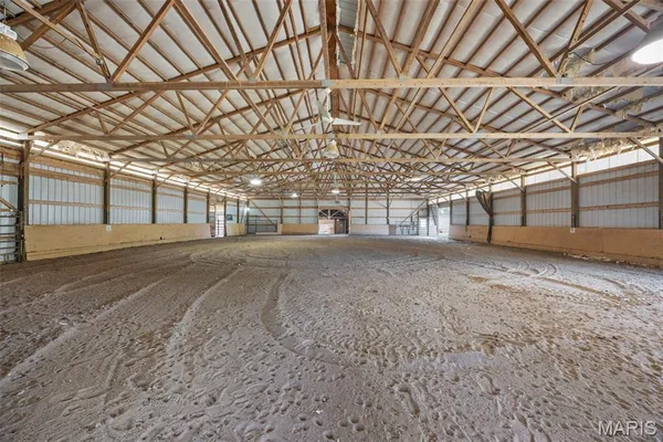 $300,000 | 3218 South S Highway, Winfield, MO 63389