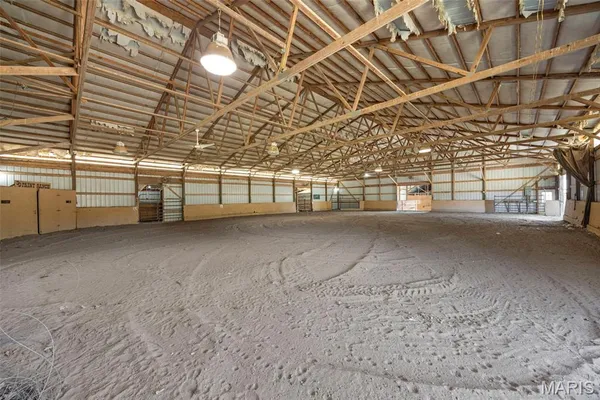 $300,000 | 3218 South S Highway, Winfield, MO 63389