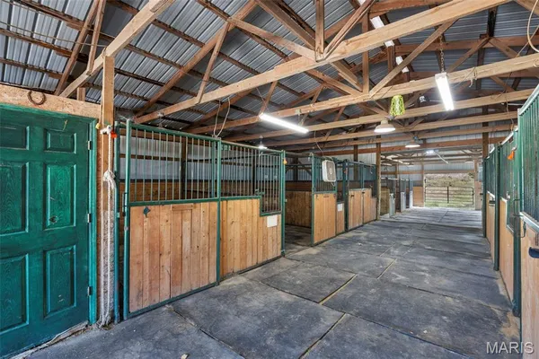 $300,000 | 3218 South S Highway, Winfield, MO 63389