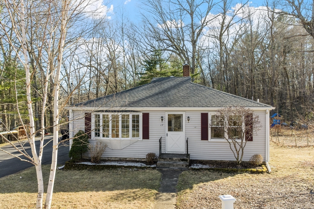 17 Siani Road Leicester, MA 01542 - Photo 1 of 28