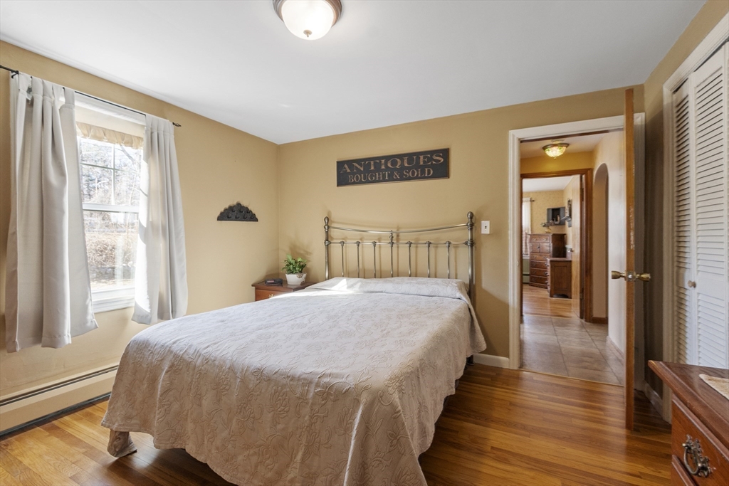 17 Siani Road Leicester, MA 01542 - Photo 13 of 28