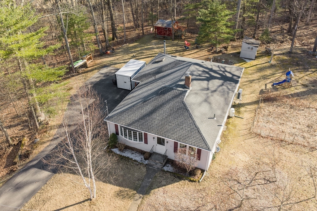 17 Siani Road Leicester, MA 01542 - Photo 3 of 28