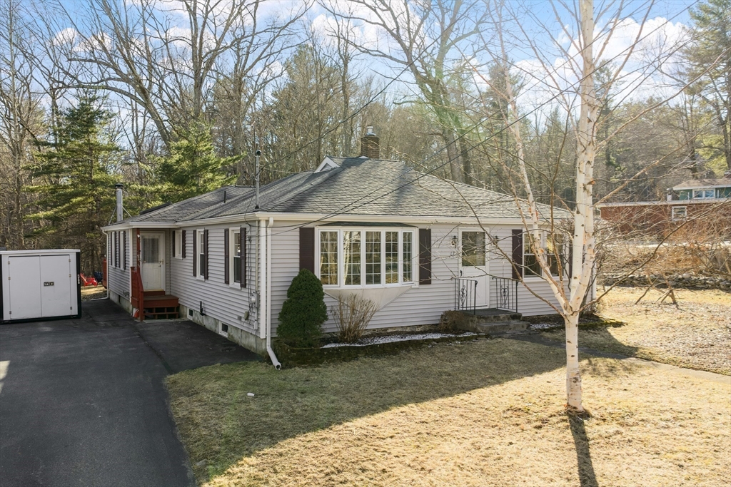 17 Siani Road Leicester, MA 01542 - Photo 5 of 28