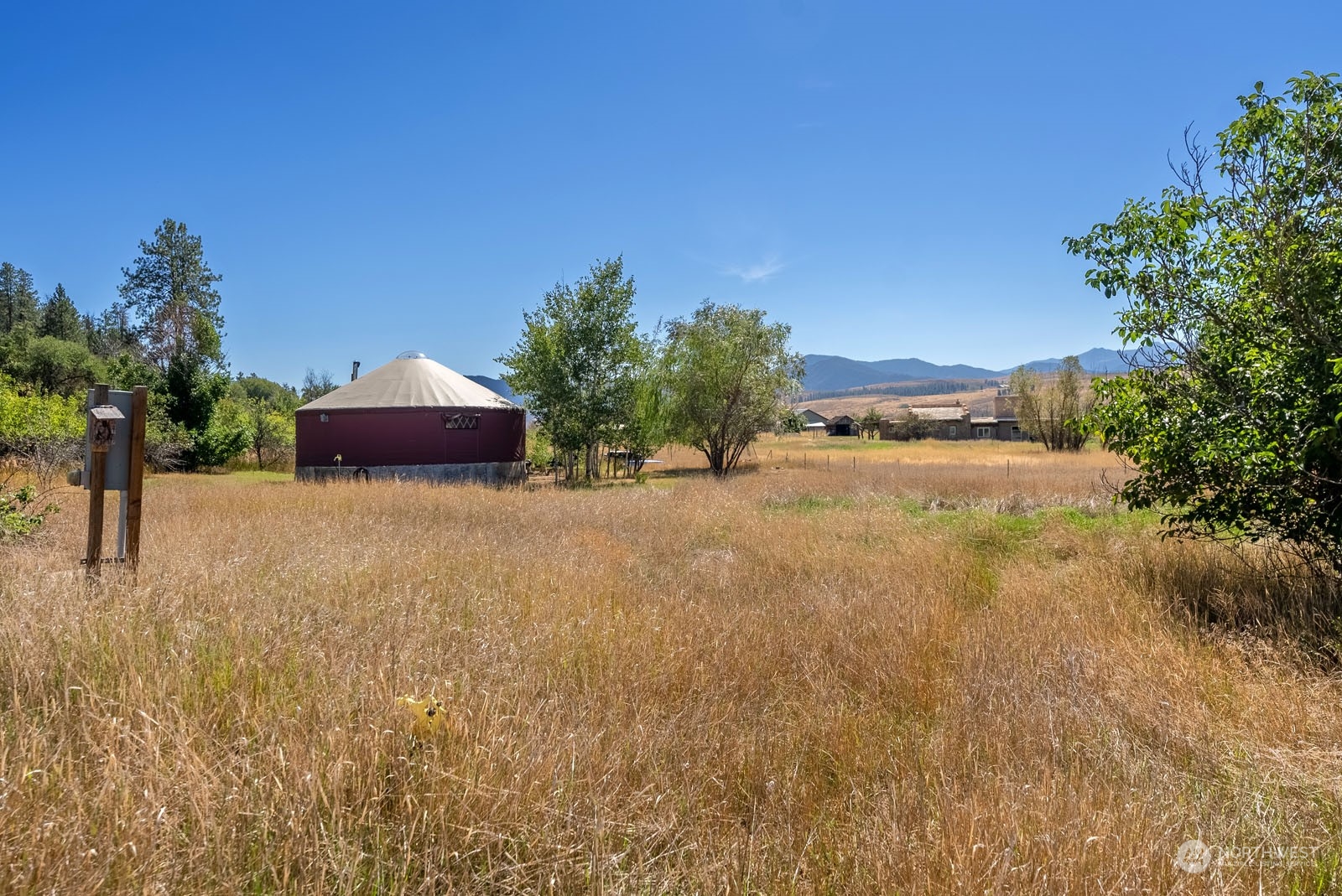 576 Twisp-Winthrop Eastside Road Winthrop, WA 98862 - Photo 38 of 39 Gallery Image 38