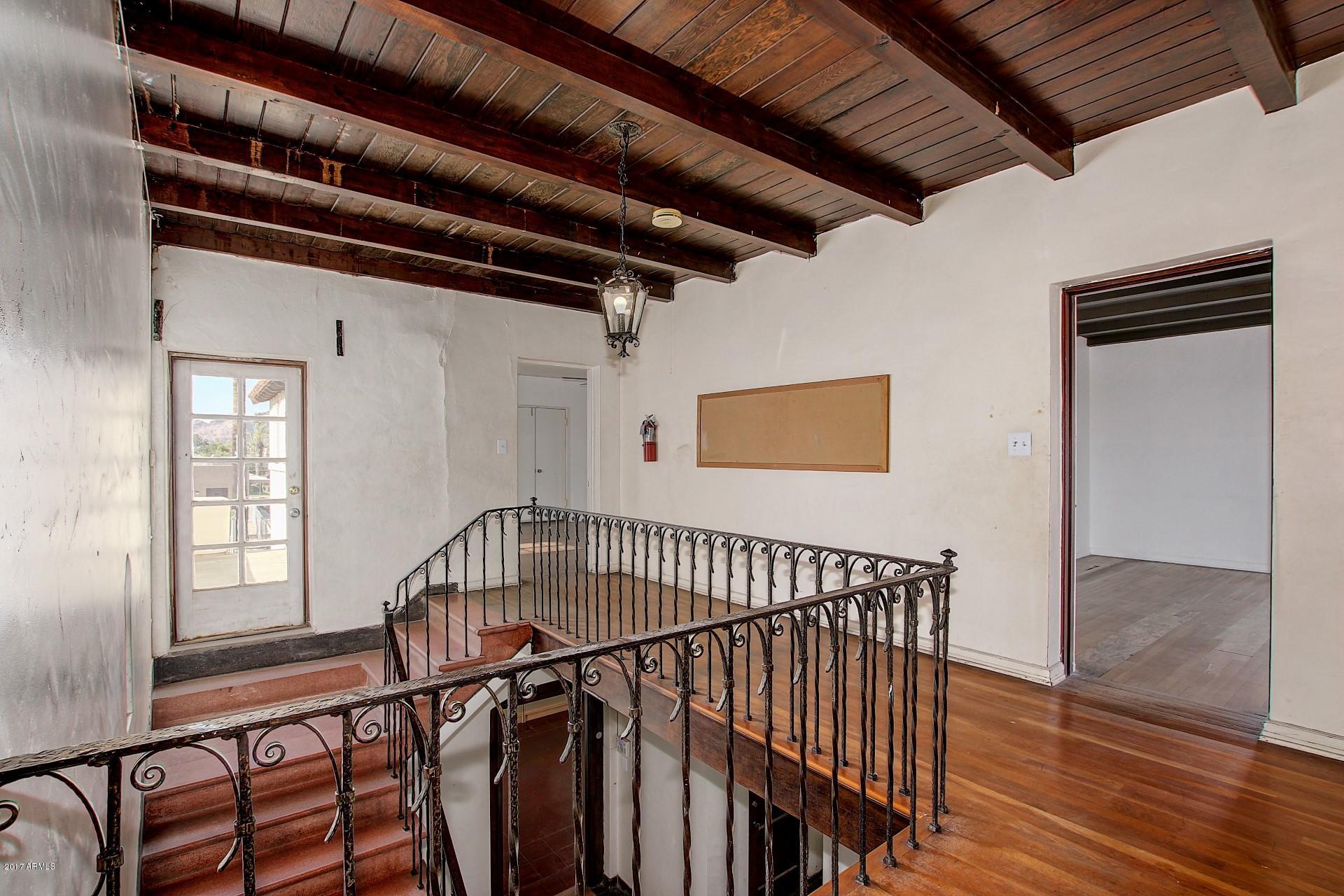 4848 East Thomas Road Phoenix, AZ 85018 - Photo 5 of 20 MH Stairway
