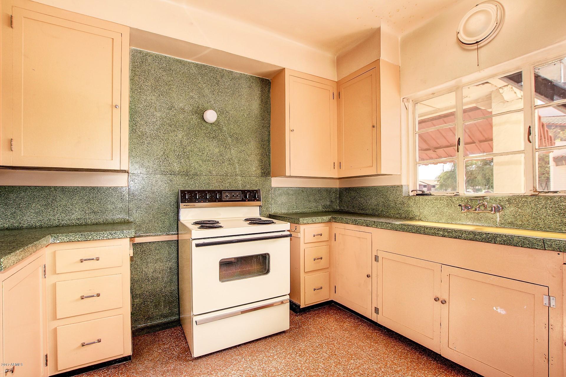 4848 East Thomas Road Phoenix, AZ 85018 - Photo 9 of 20 MH Kitchen 1