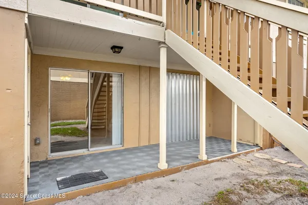 $1,200 | 132 Bristol Court, Melbourne, FL 32935