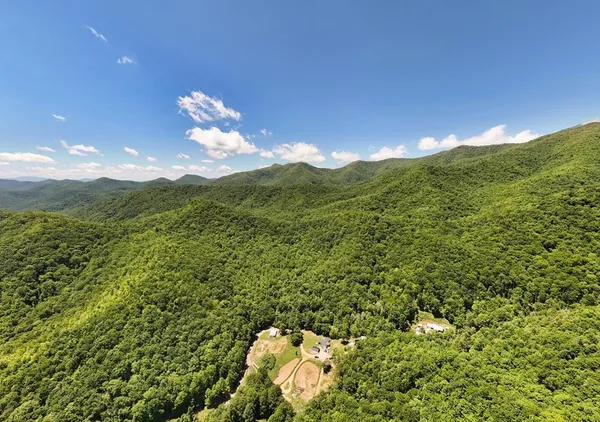 $300,000 | 779 Grindstone Road, Murphy, NC 28906