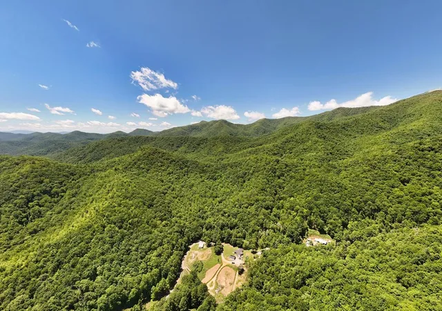 $300,000 | 779 Grindstone Road, Murphy, NC 28906