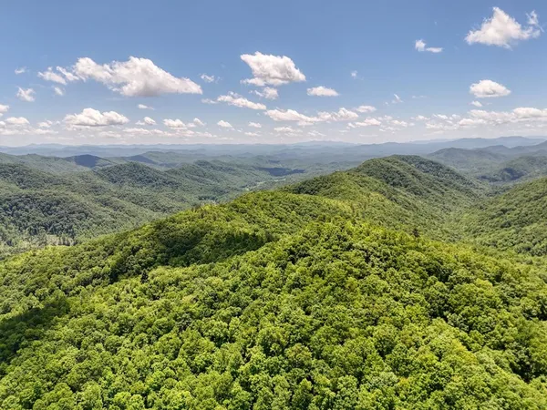 $300,000 | 779 Grindstone Road, Murphy, NC 28906