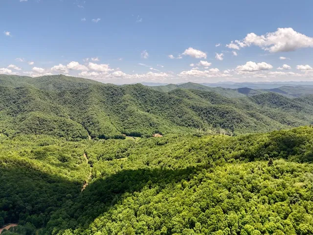 $300,000 | 779 Grindstone Road, Murphy, NC 28906