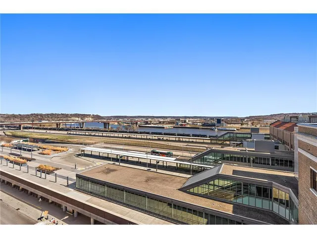 $287,900 | 214 4th Street East, Unit 213, St. Paul, MN 55101