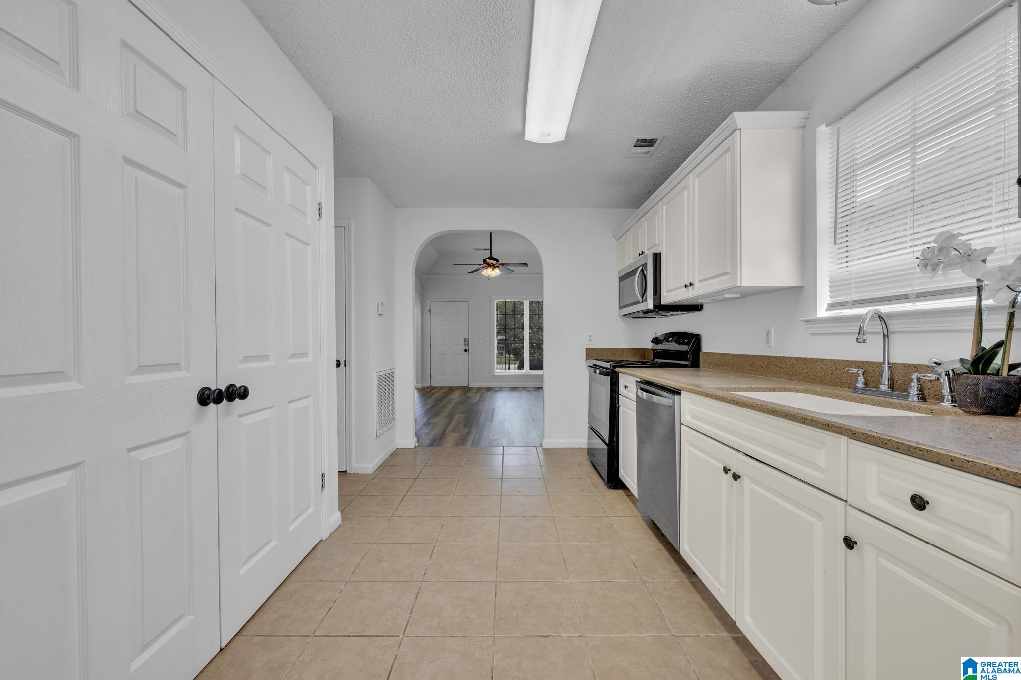 7438 Wyndham Parkway Helena, AL 35080 - Photo 18 of 25