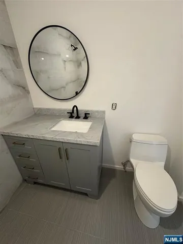 $5,000 | 71 Miles Street, Elmwood Park, NJ 07407