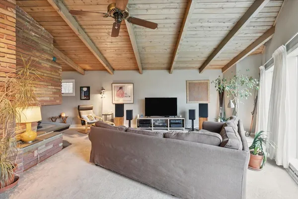 $665,000 | 214 Hancock Avenue, Lake Bluff, IL 60044