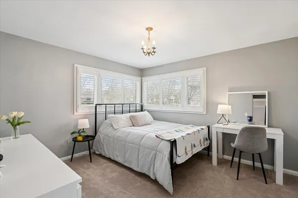 $665,000 | 214 Hancock Avenue, Lake Bluff, IL 60044