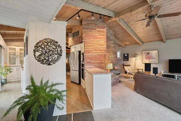 $665,000 | 214 Hancock Avenue, Lake Bluff, IL 60044