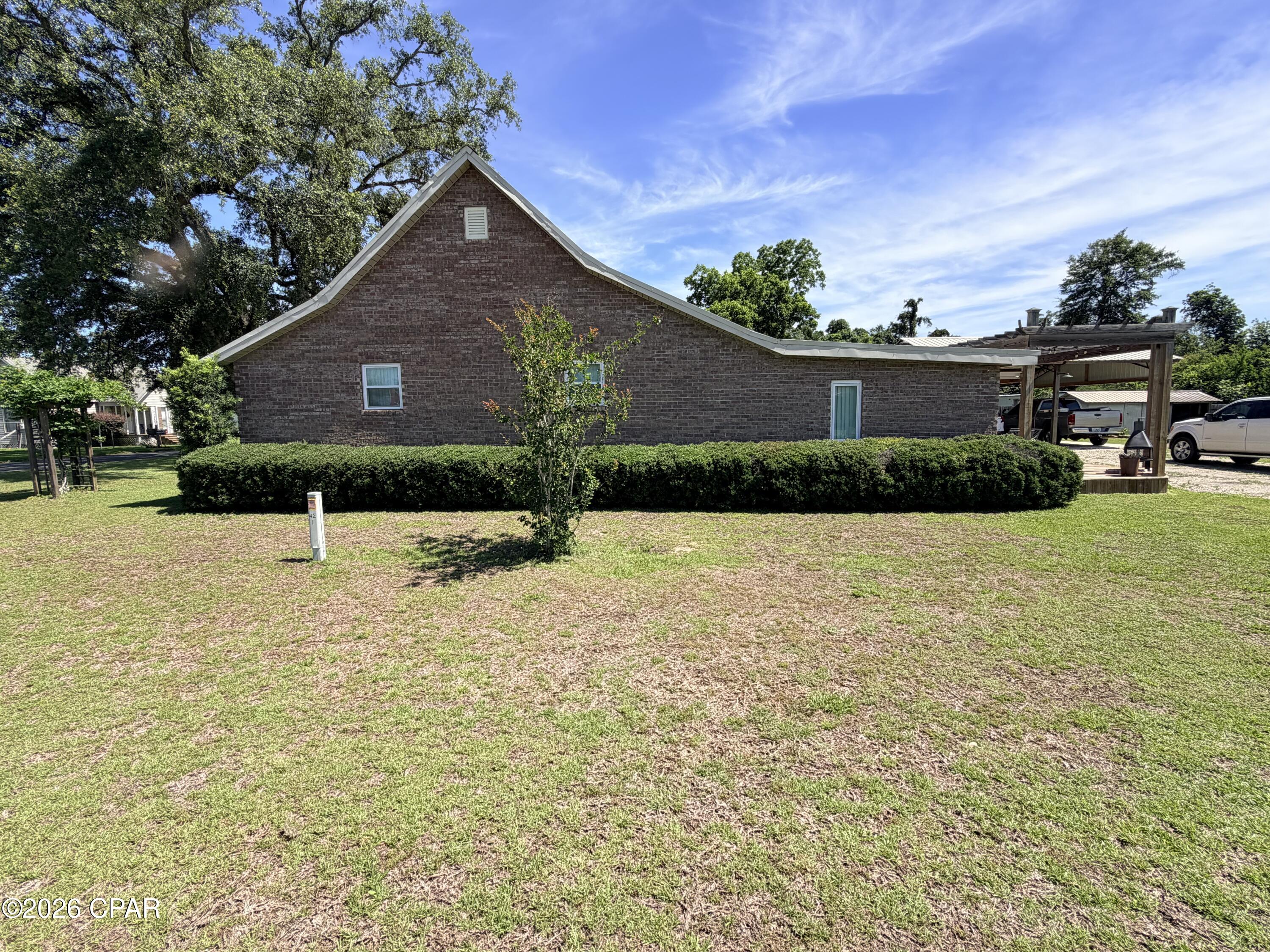2034 Main Street Grand Ridge, FL 32442 - Photo 25 of 40