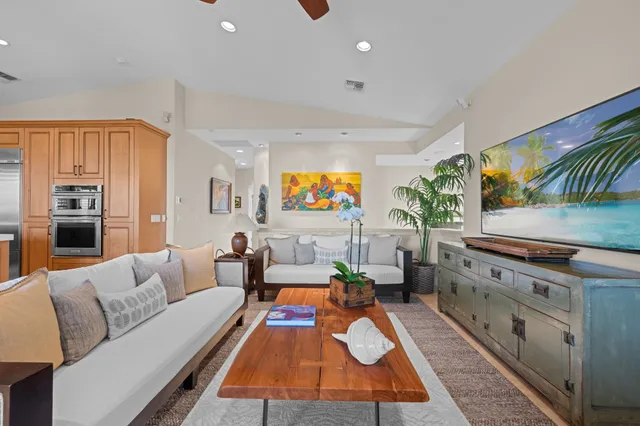 $2,888,000 | 17 Kahana Ridge Place, Lahaina, HI 96761