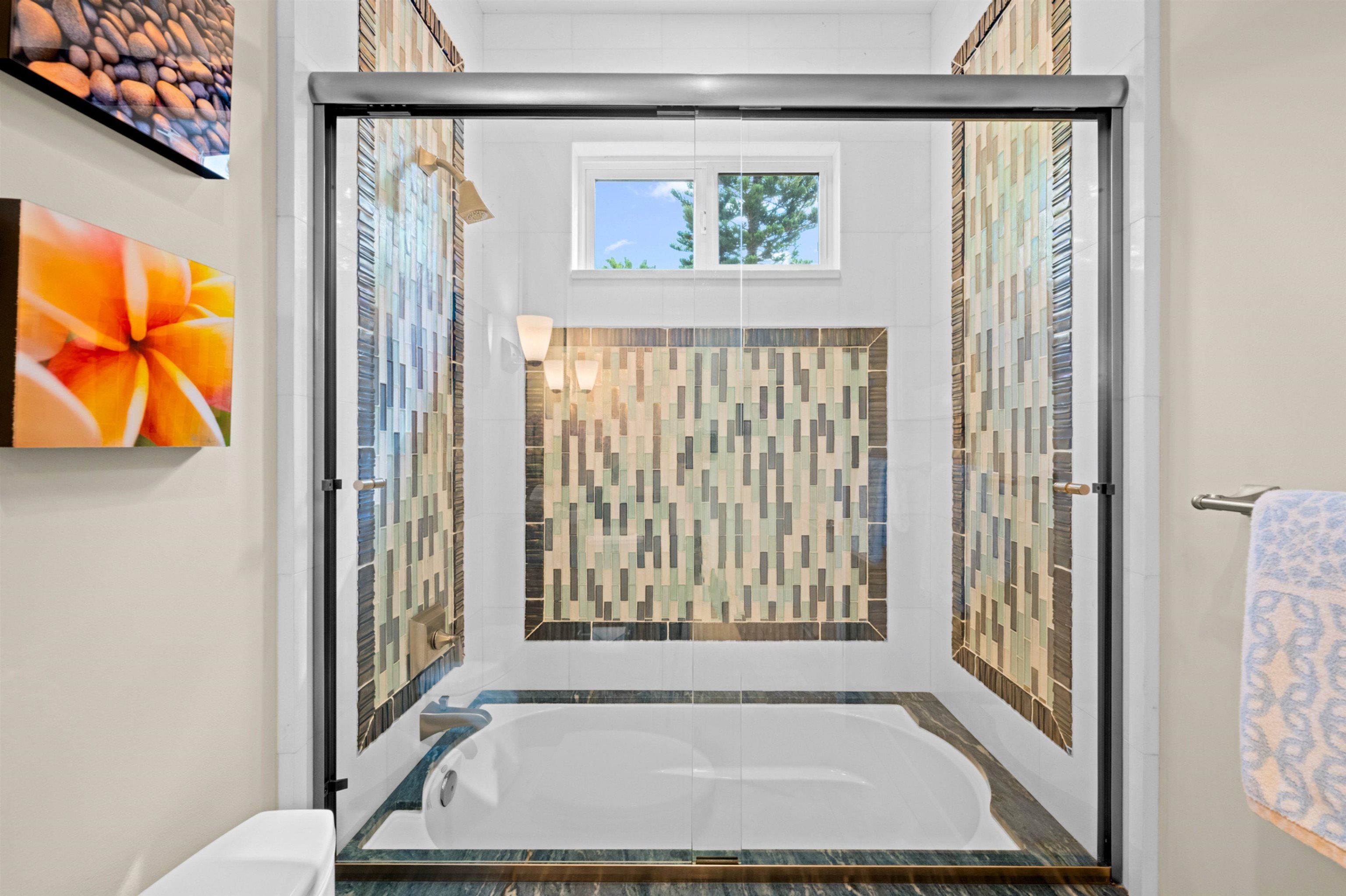 17 Kahana Ridge Place Lahaina, HI 96761 - Photo 37 of 50 a view of entryway with a front door