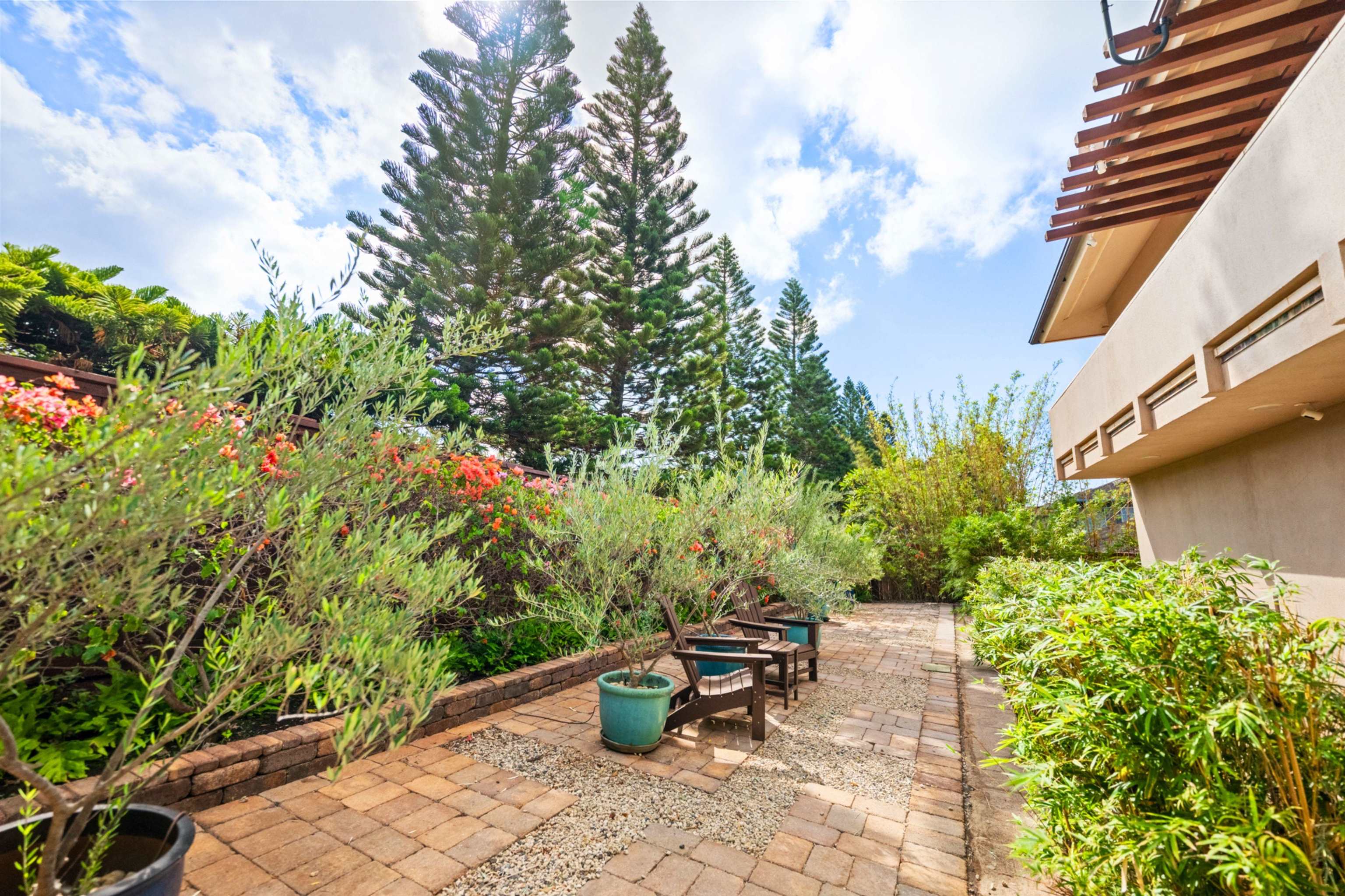 17 Kahana Ridge Place Lahaina, HI 96761 - Photo 46 of 50 a view of outdoor space yard and porch