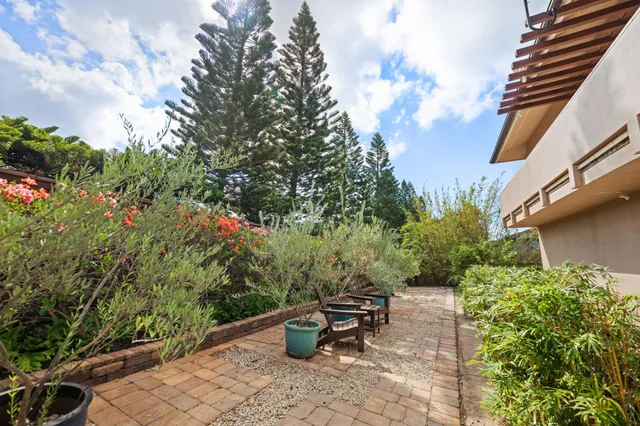 $2,888,000 | 17 Kahana Ridge Place, Lahaina, HI 96761