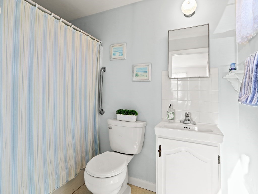 30 Sherwood Road Natick, MA 01760 - Photo 19 of 27 Gallery Image 19