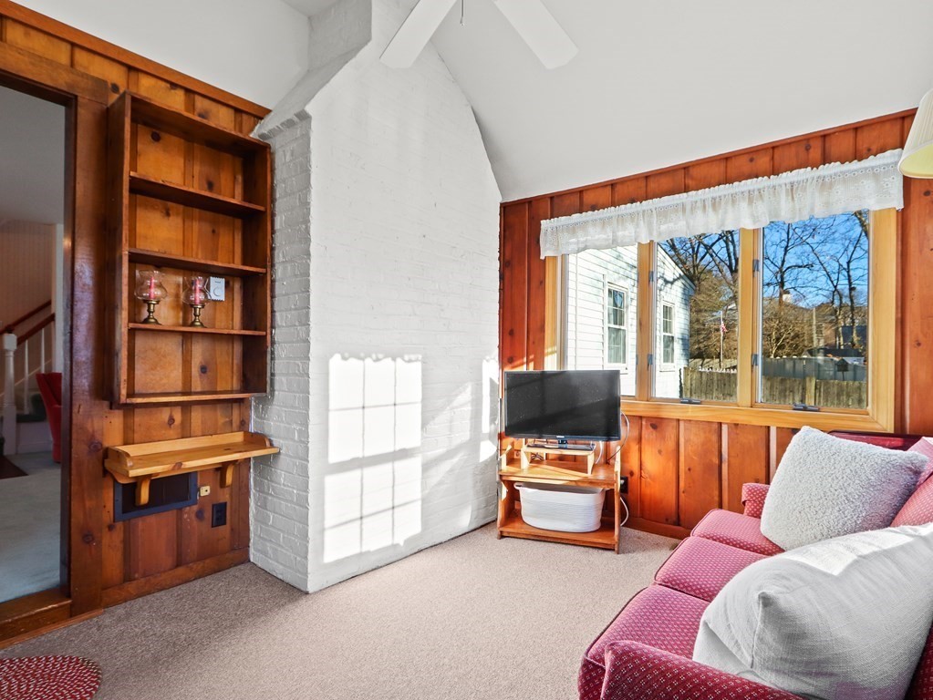 30 Sherwood Road Natick, MA 01760 - Photo 10 of 27 Gallery Image 10