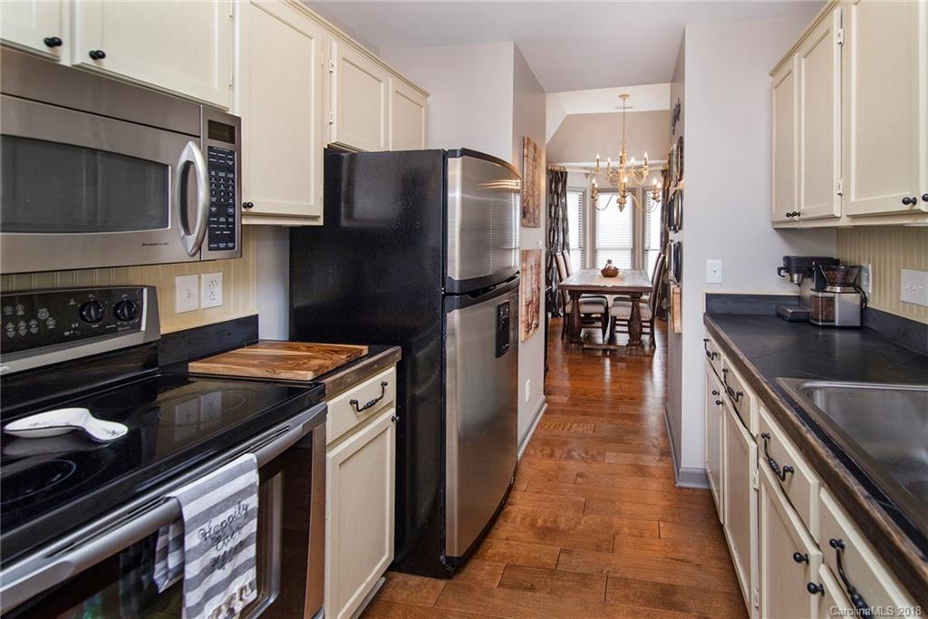 601 Queens Road, Unit F Charlotte, NC 28207 - Photo 8 of 16 Gallery Image 8