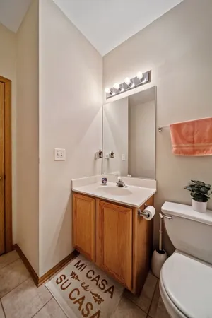 $289,900 | 1702 Fieldstone Drive North, Shorewood, IL 60404