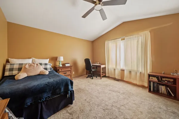 $289,900 | 1702 Fieldstone Drive North, Shorewood, IL 60404