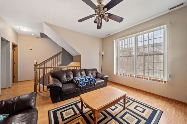 $289,900 | 1702 Fieldstone Drive North, Shorewood, IL 60404