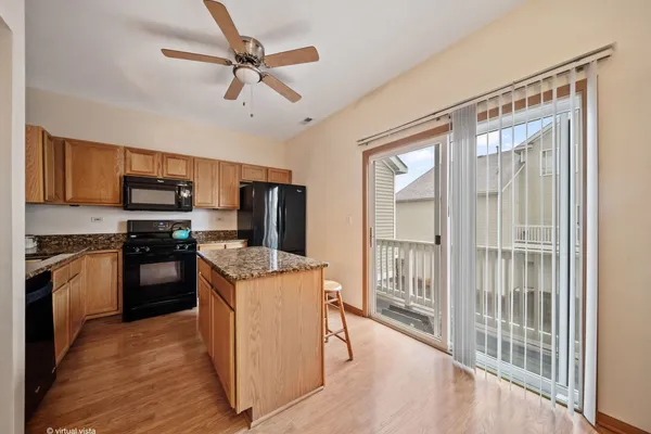 $289,900 | 1702 Fieldstone Drive North, Shorewood, IL 60404