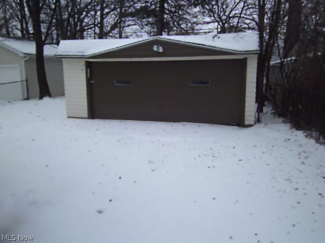 1161 Mayfield Ridge Road Cleveland, OH 44124 - Photo 4 of 7