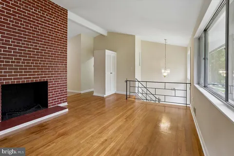 $3,300 | 901 Kenbrook Drive, Silver Spring, MD 20902