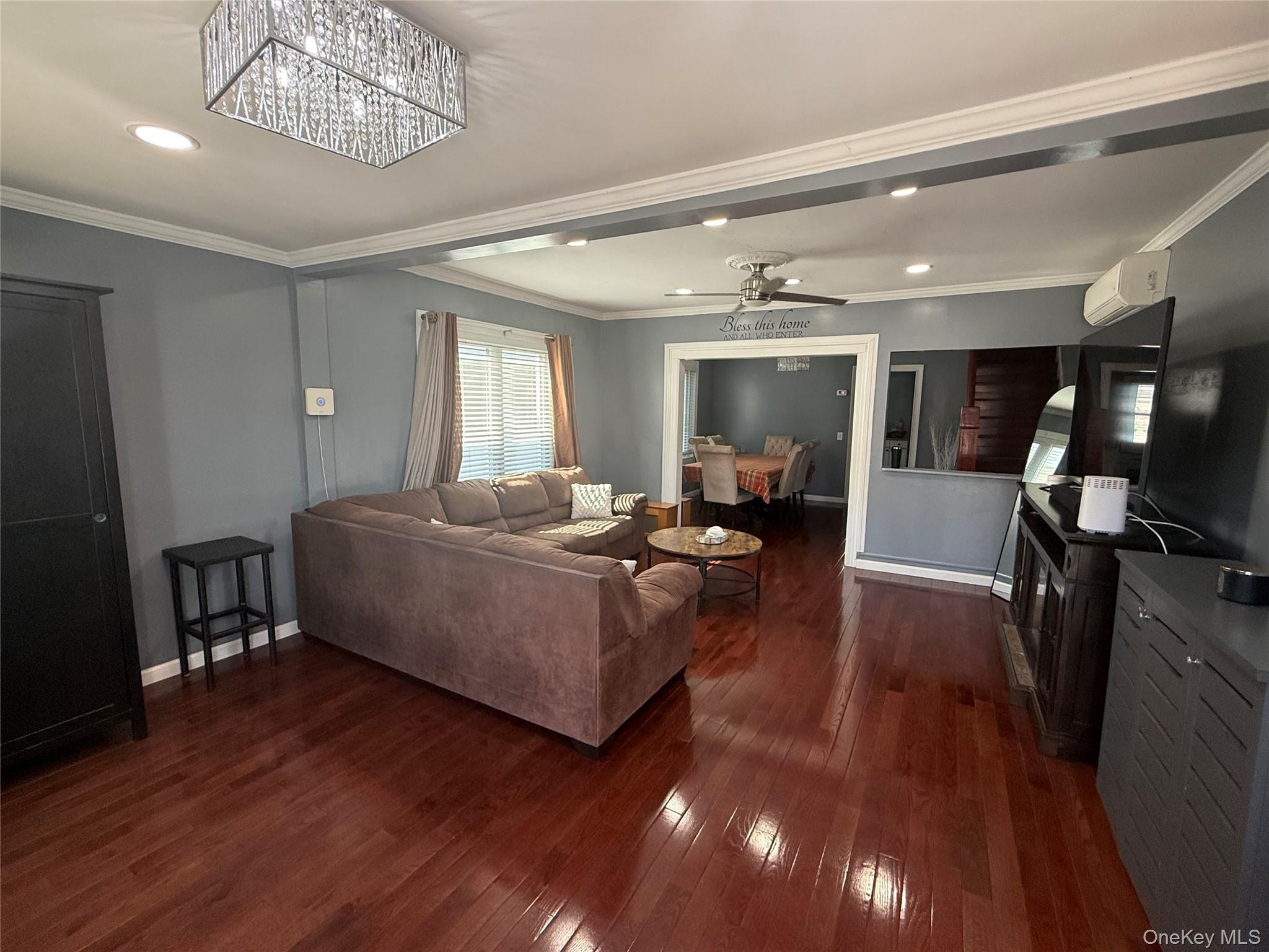 43 Dewitt Street Valley Stream, NY 11580 - Photo 4 of 40