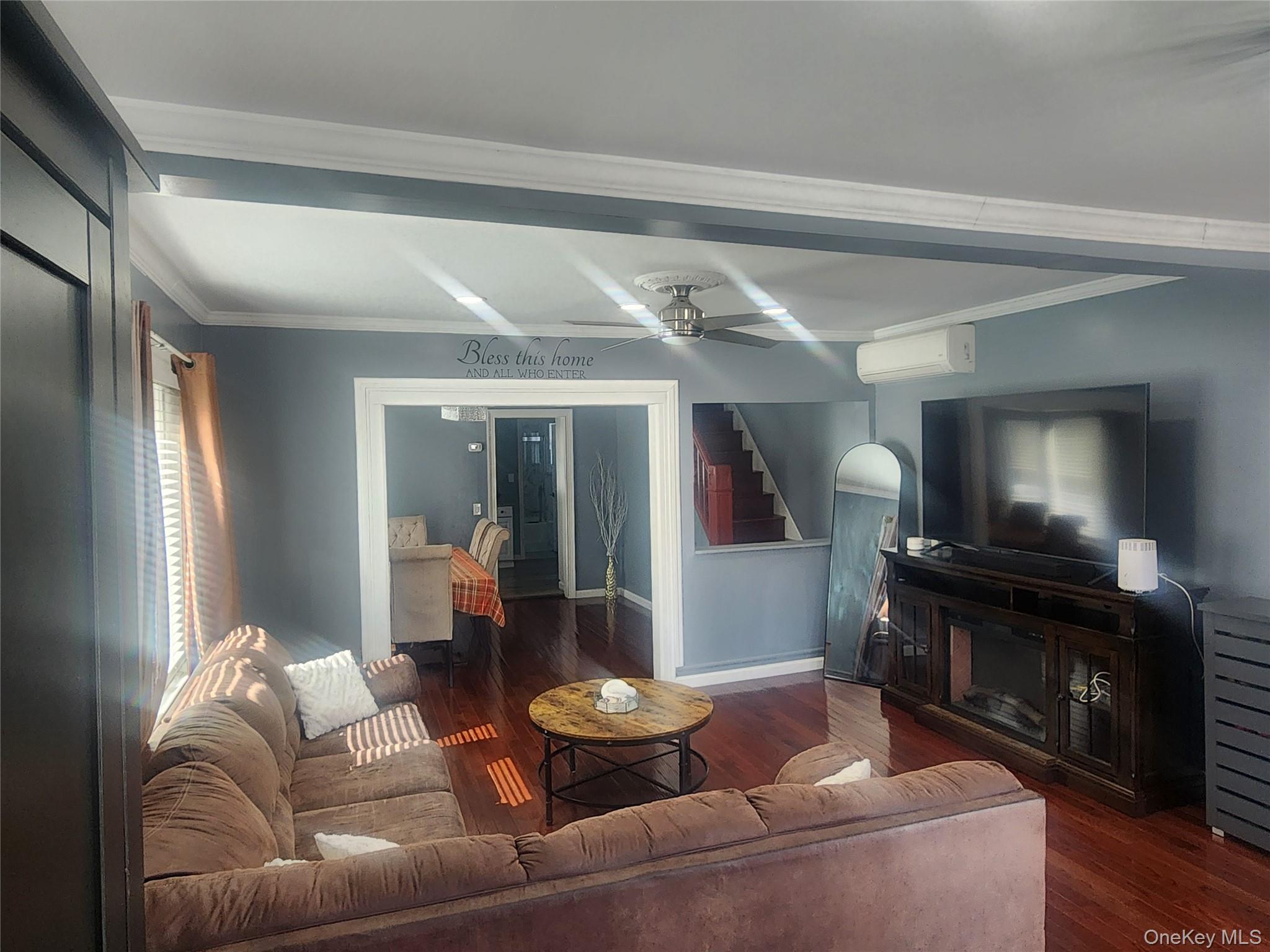 43 Dewitt Street Valley Stream, NY 11580 - Photo 5 of 40