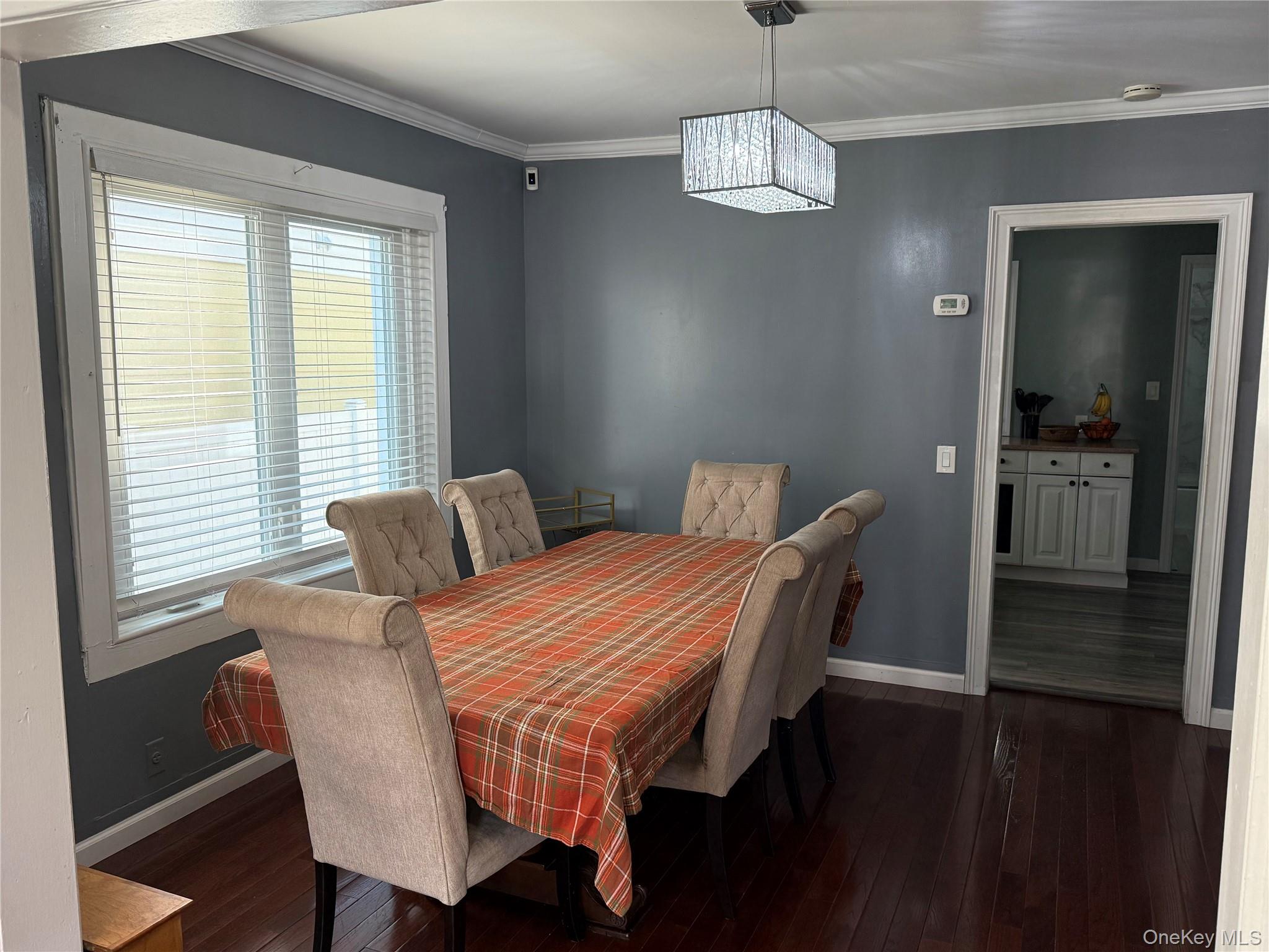 43 Dewitt Street Valley Stream, NY 11580 - Photo 9 of 40