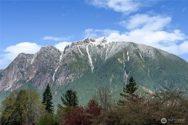 $450,000 | 445 Main Avenue South, Unit 25, North Bend, WA 98045