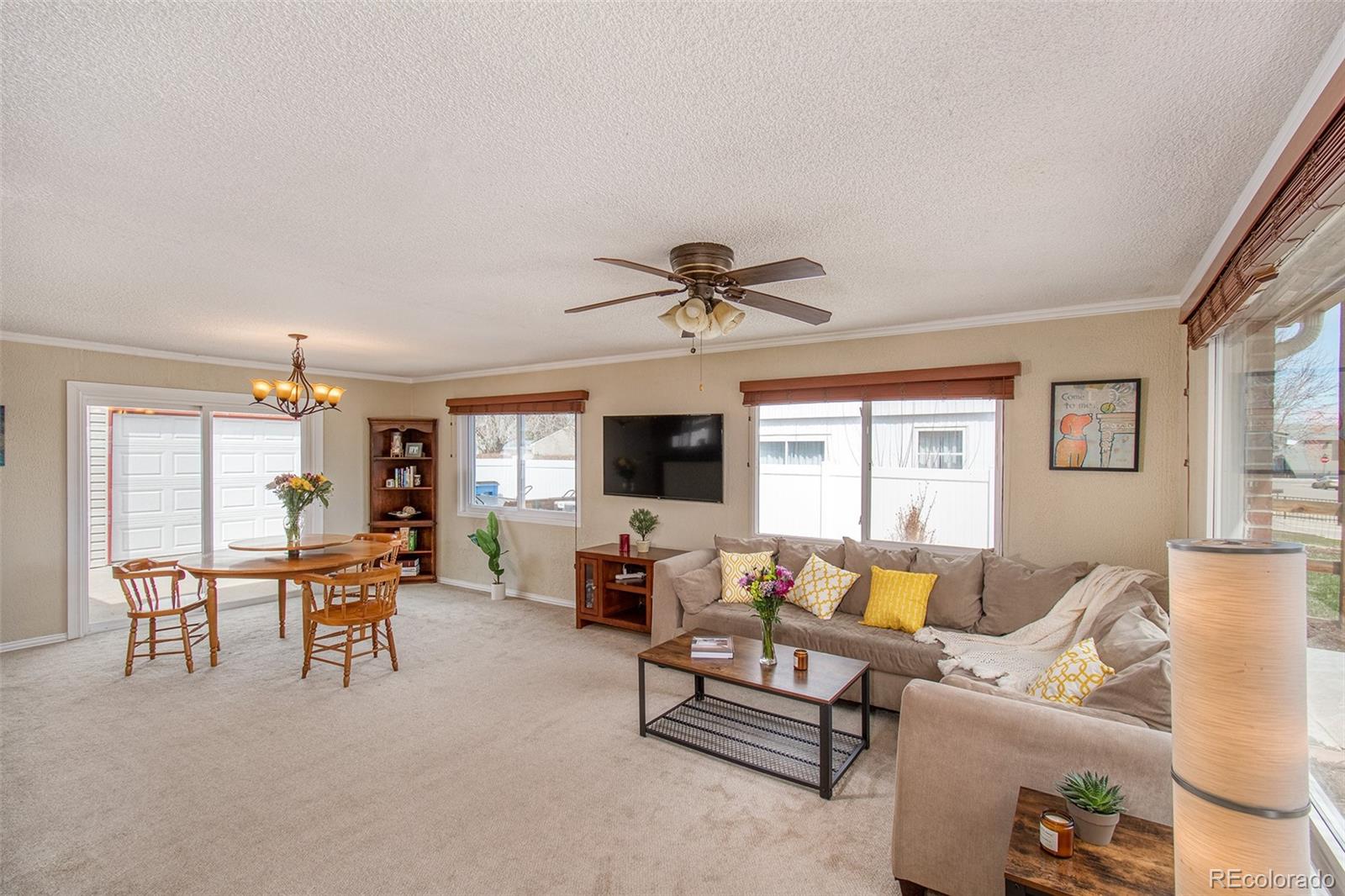 5533 Raritan Way Denver, CO 80221 - Photo 3 of 30