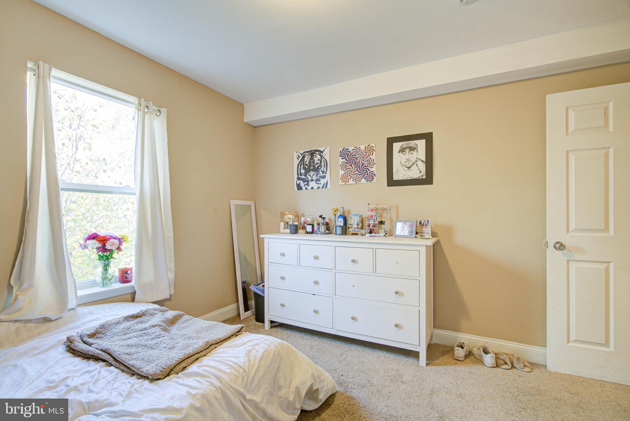 1912 North 18th Street Philadelphia, PA 19121 - Photo 27 of 38 Unit B bedroom 2