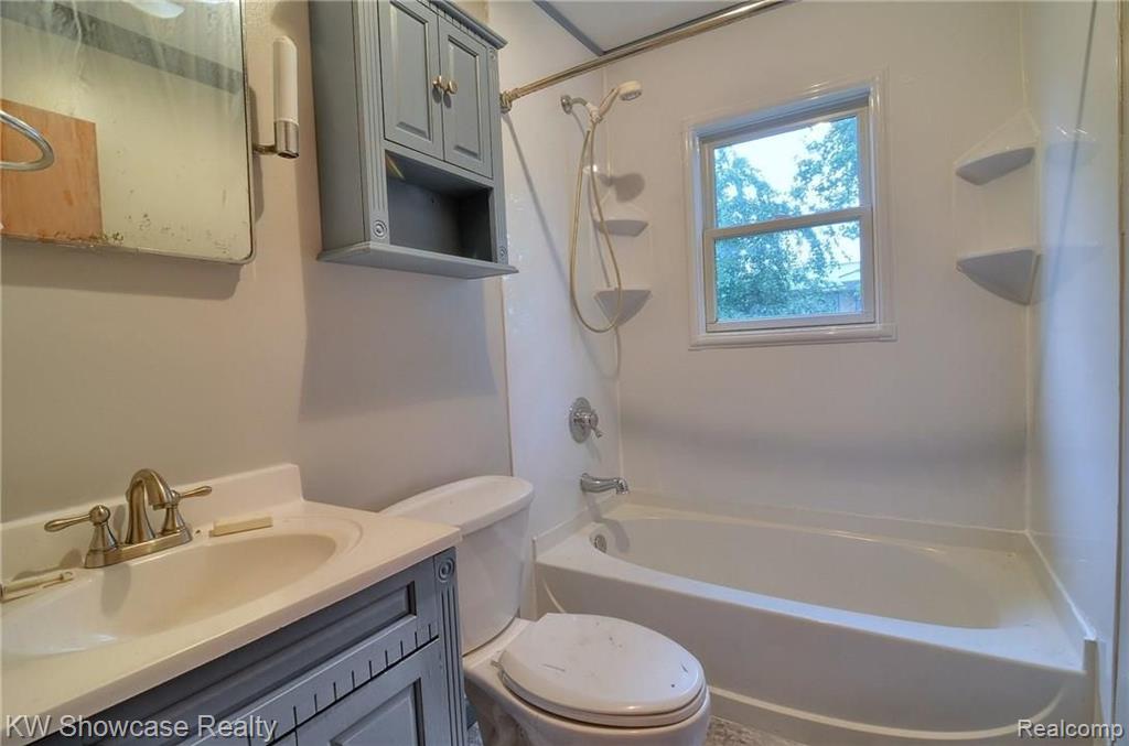 1630 School Road Rochester Hills, MI 48307 - Photo 20 of 26