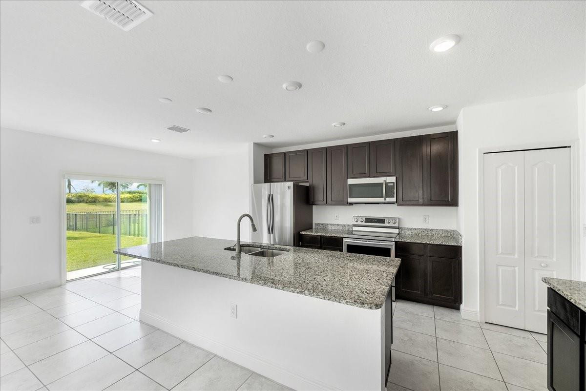 9487 Ligorio Way Port St. Lucie, FL 34987 - Photo 10 of 32 Photo 11