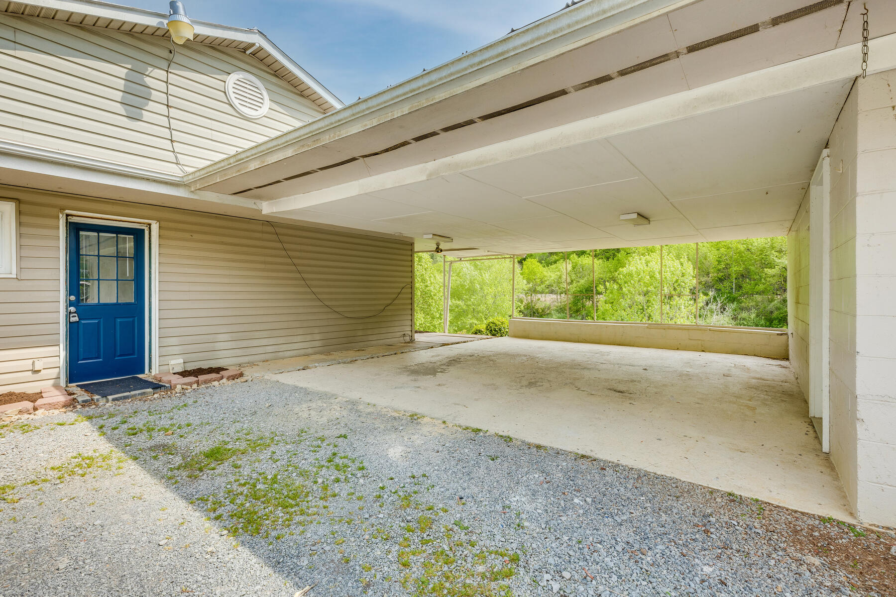 5772 Daniel Boone Road Gate City, VA 24251 - Photo 28 of 34 56