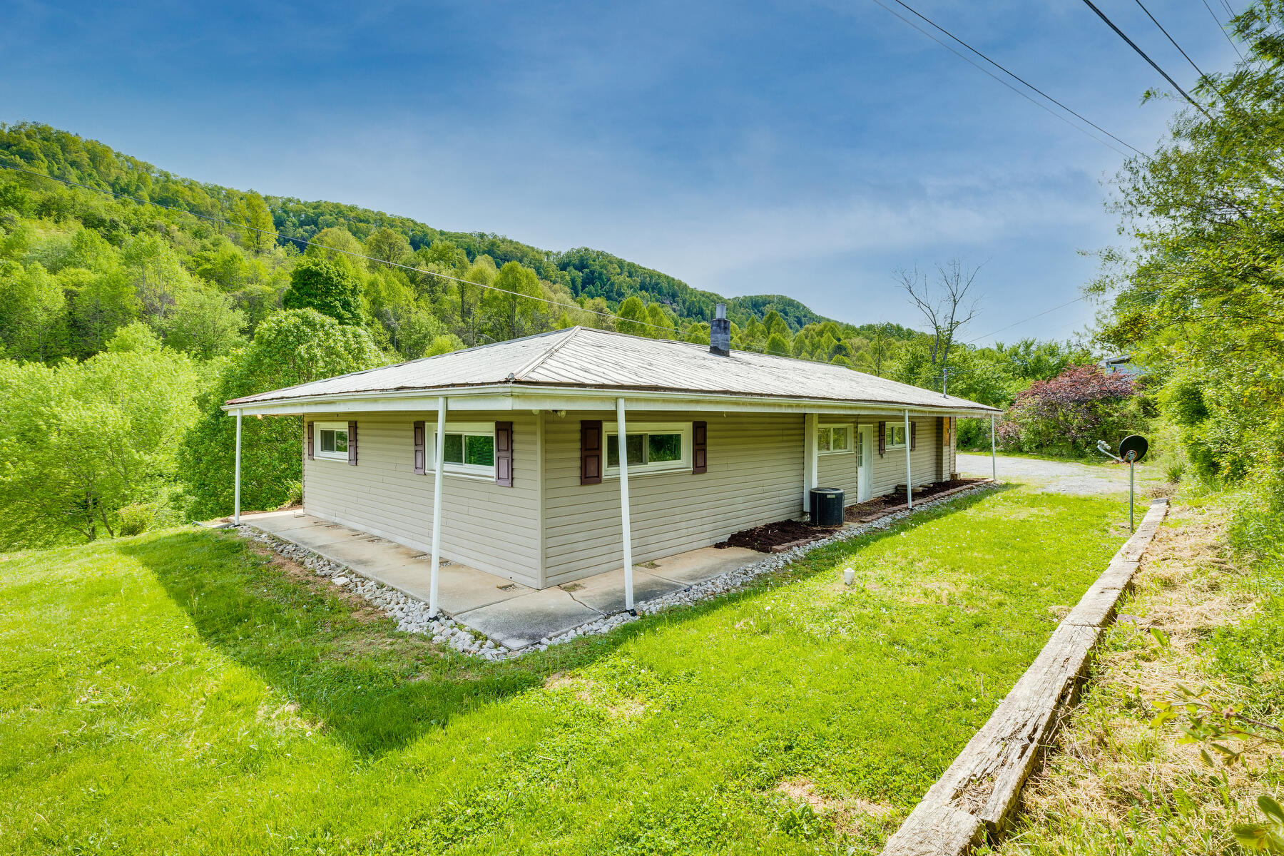 5772 Daniel Boone Road Gate City, VA 24251 - Photo 32 of 34 64