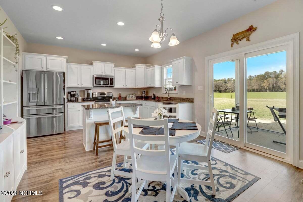 407 Pointe Drive La Grange, NC 28551 - Photo 13 of 41 407 Pointe Dr-27